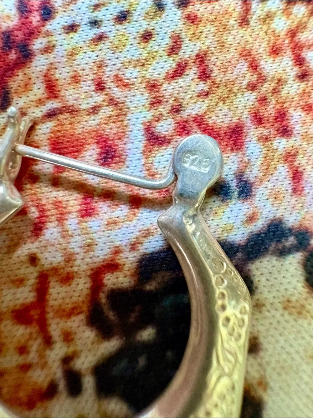 Vintage etched Sterling Silver Octagonal Hoops - Silver Earrings - Picture 3 of 3